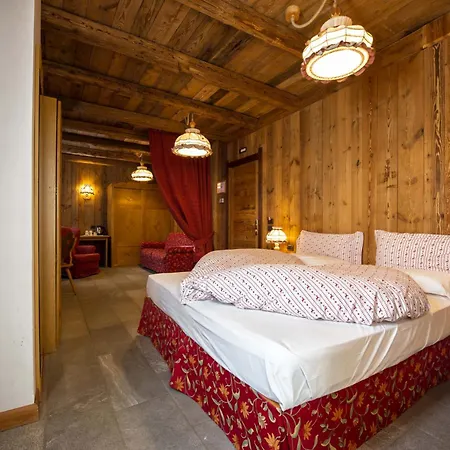 Hotel Jolanda Sport-2